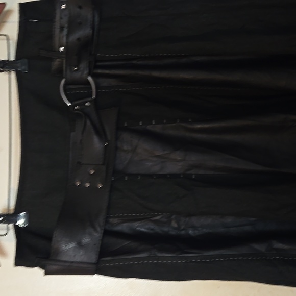 Mid length multi fabric skirt - Picture 2 of 4